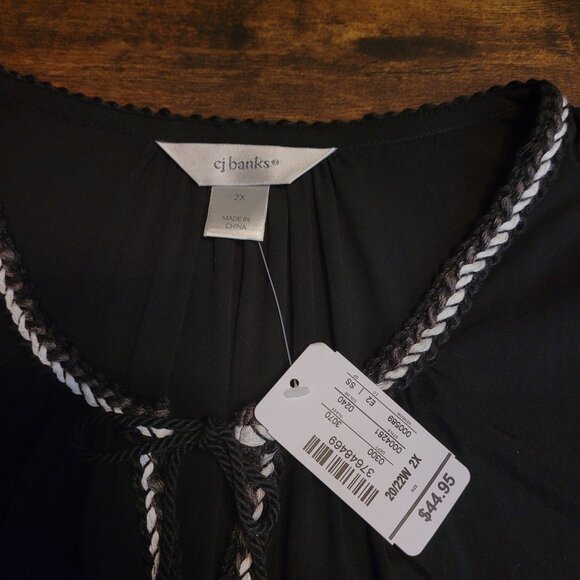 CJ Banks Top 2X Gauzy Braided Detail Tassel Tie Notched Neck Pleated Black NWT - Picture 3 of 7
